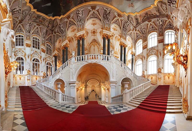 Иорданская лестница Зимнего дворца. Фото взято из сети.