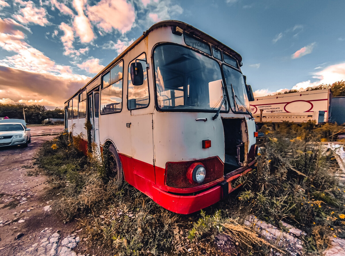 ЛиАЗ 677-МБ или "Луноход", а может и "Скотовоз" - кому как привычнее