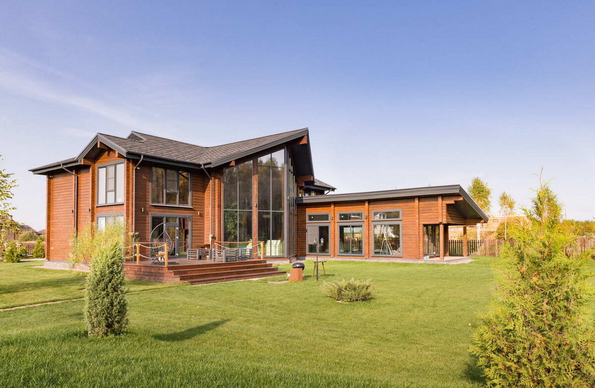 Дома 600. Дом 600 квадратных метров фото. Дома 600. 600 м2. Новая рига коттеджный поселок архангельское.