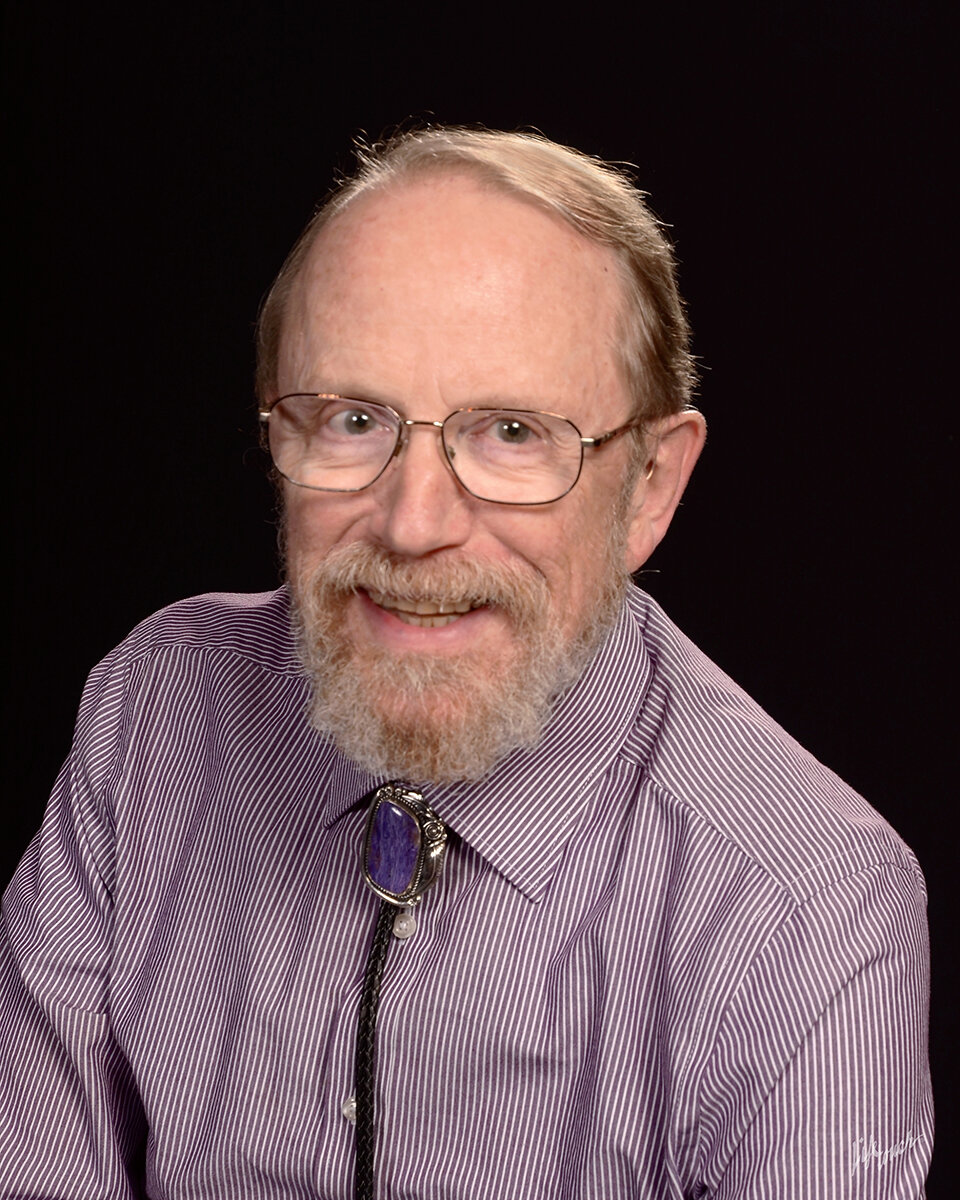 На фото Вильям Р Миллер