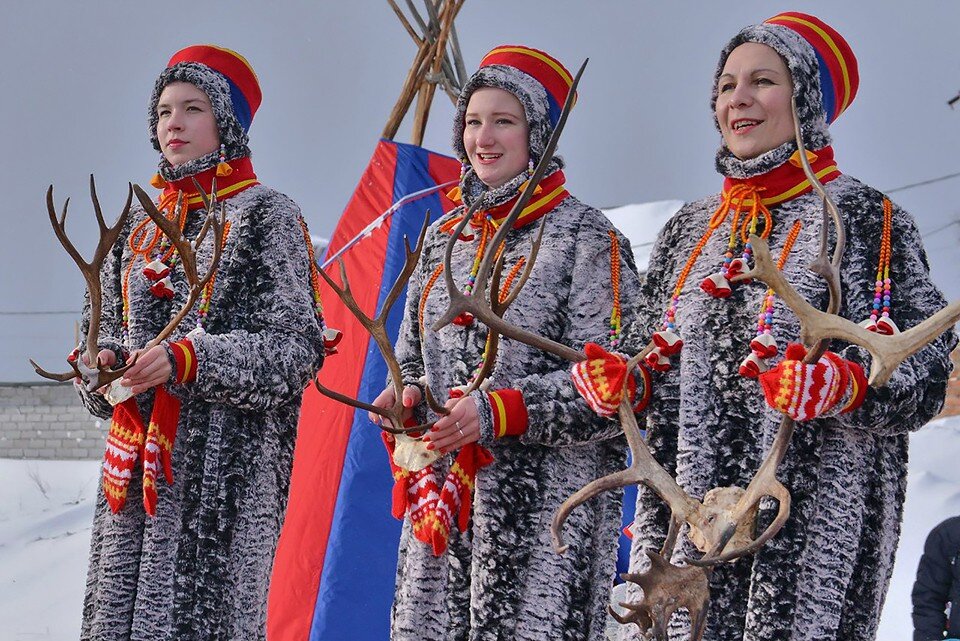     Победители получат возможность поехать в саамскую деревню «Самь-Сыйт» в Ловозере. Олег ФИЛОНОК