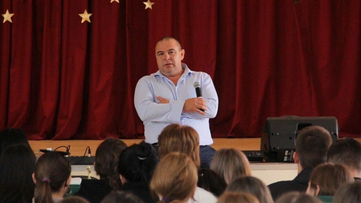     Бывшему вице-мэру Ставрополя дали 12 лет за организацию убийств, глава Невинномысска рассказал о своих страхах из-за Собчак, а общественники смогли добиться частичной отмены нескольких частей терсхемы по обращению с мусором. NewsTracker представляет обзор информационной картины дня 27 октября.