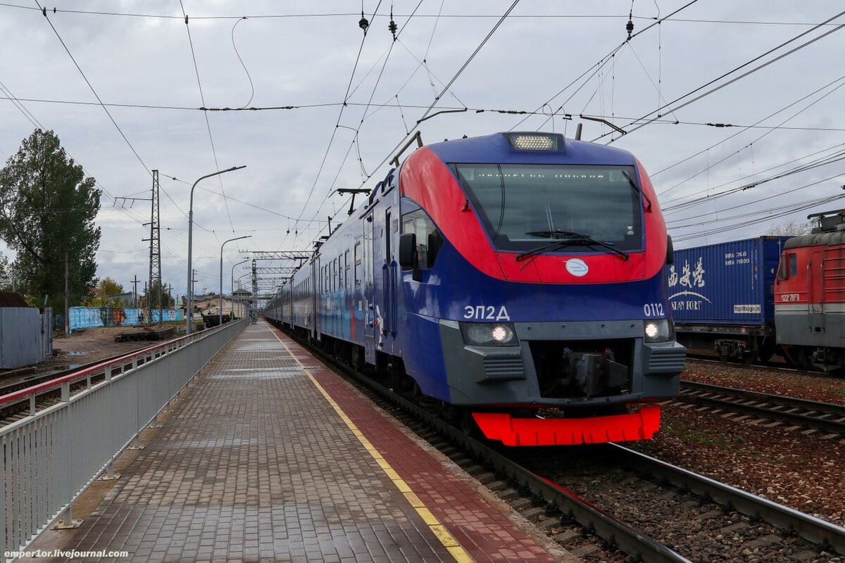 Электропоезд ЭП2Д-0112, станция Кубинка-1