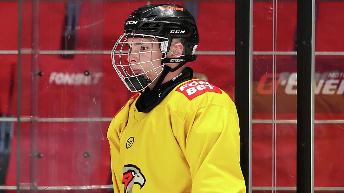    Хоккеист "Авангарда" Иван Мирошниченко© официальный сайт ХК "Авангард"