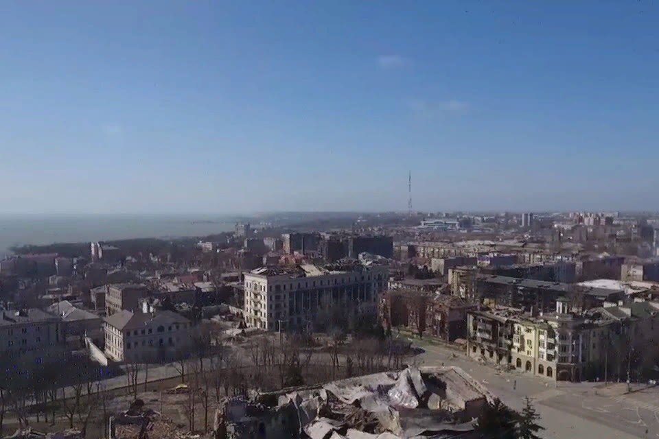     По мнению жителей города, эту награду Мариуполь заслужил. Фото: УНМ ДНР