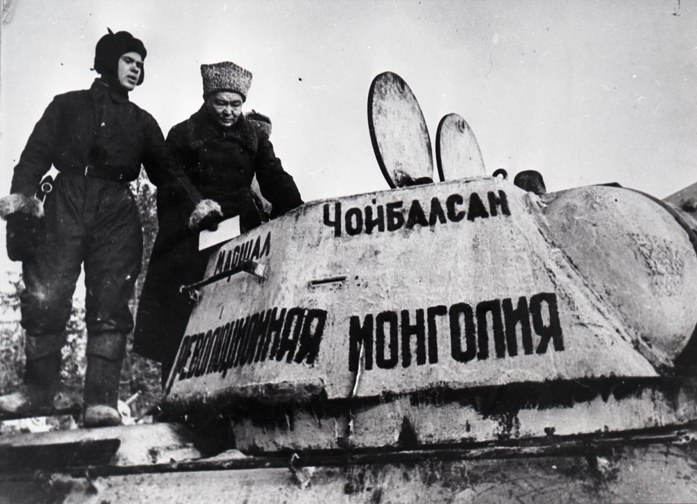 Помощь монголии в вов. Танковая колонна Революционная Монголия. Монголия 1945