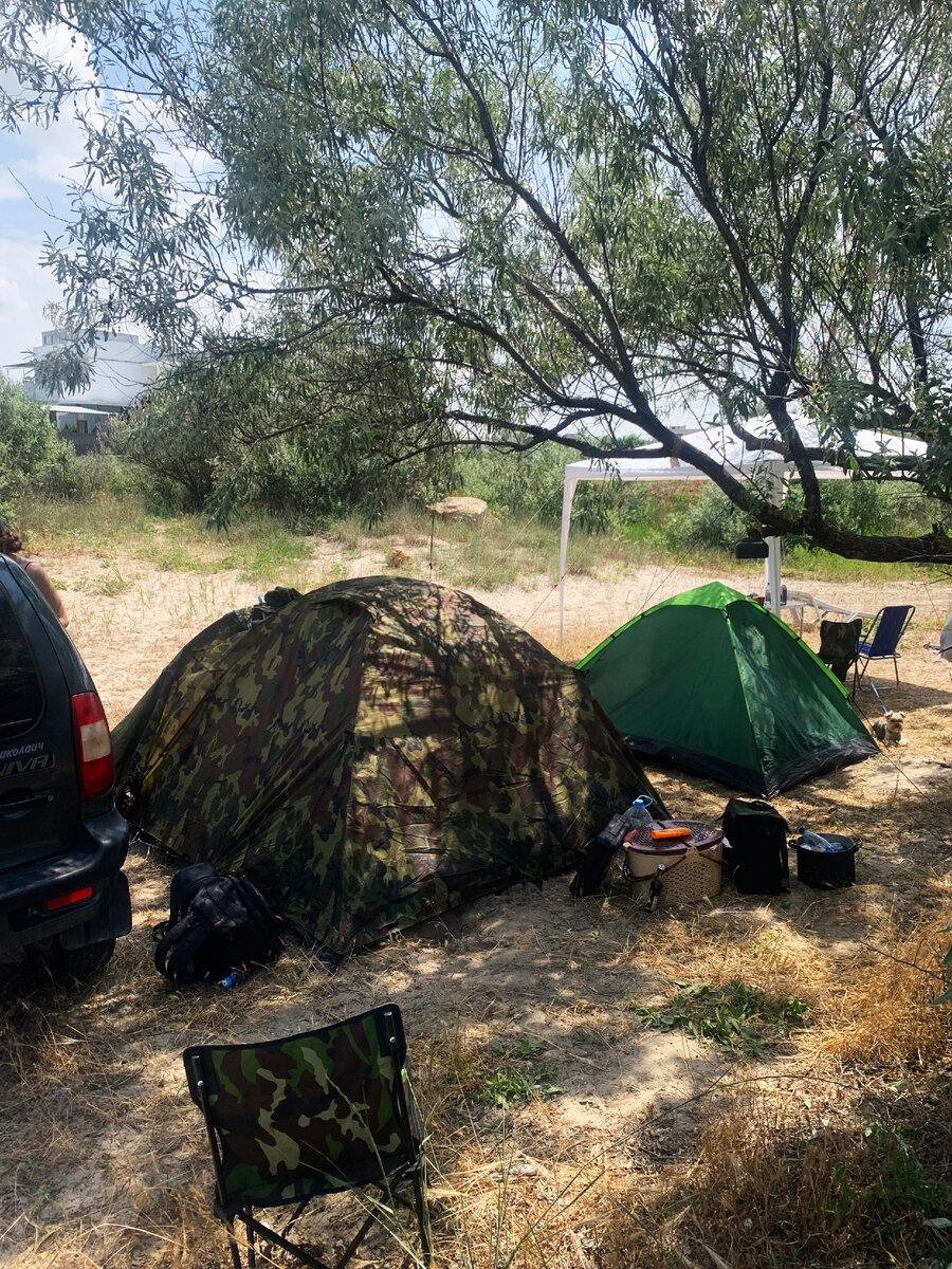 Красноусольск отдых дикарем. Отдых с палатками. Дикарем в Крым. Палатка у моря. Отдых дикарями.