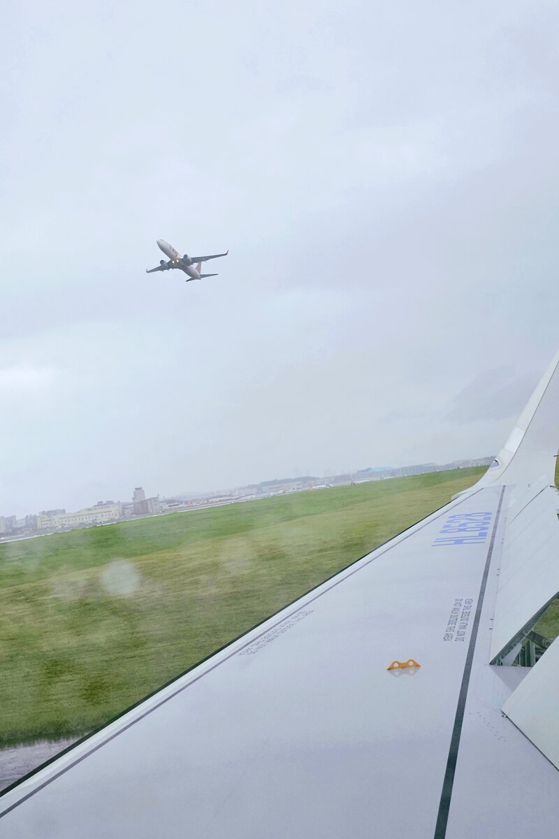 В аэропорту Гимпо - Сеул 