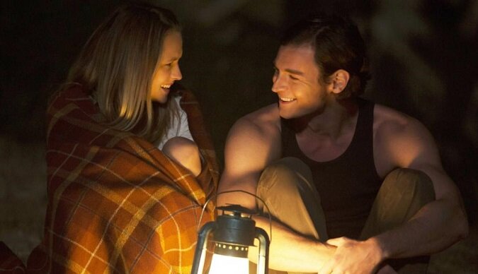 Тереза Палмер и Бенджамин Уокер в фильме "Выбор"(2016).