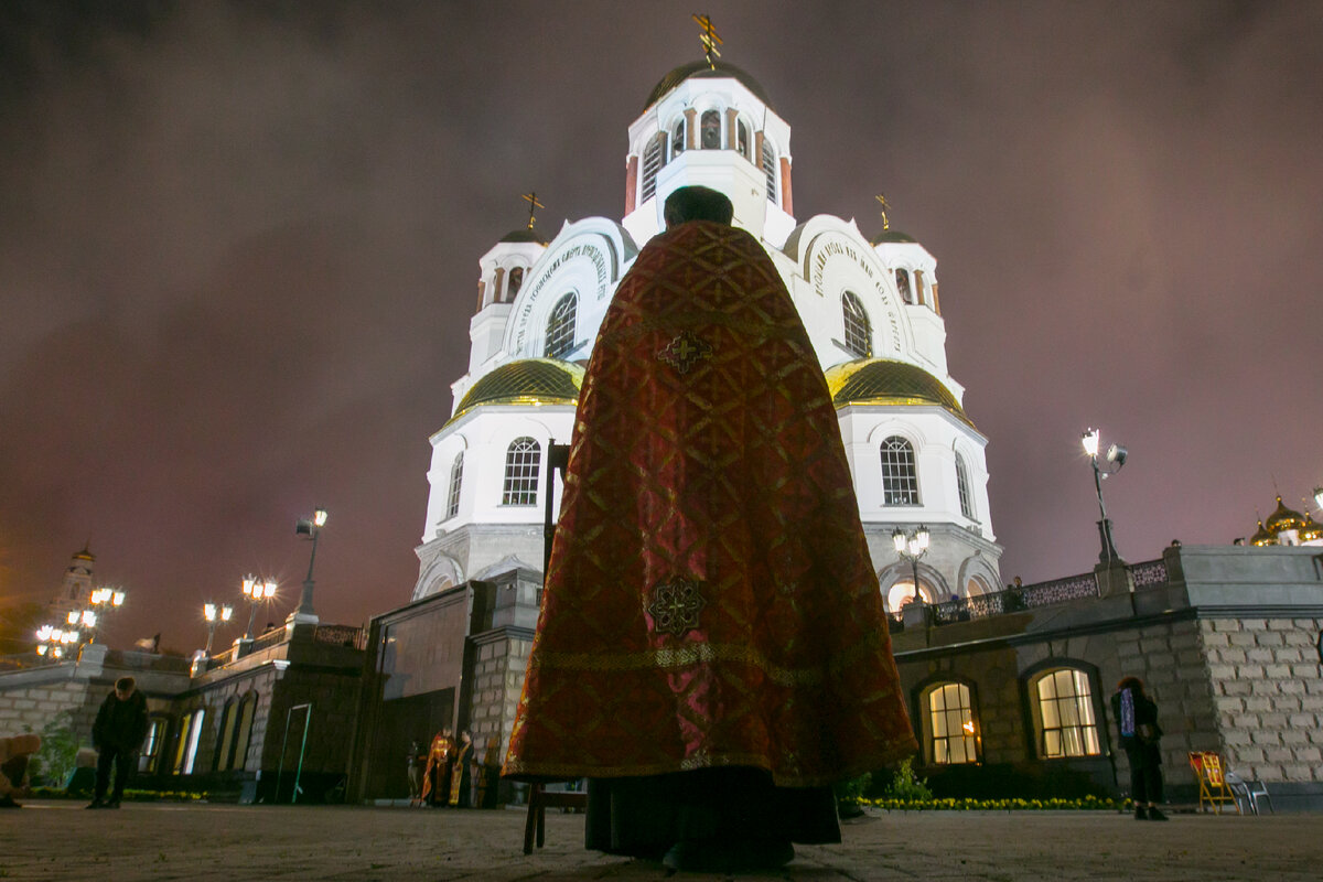 Церковный фонарь для крестного хода