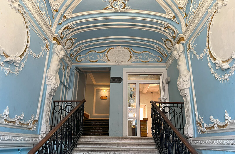 Парадная особняка Каншина