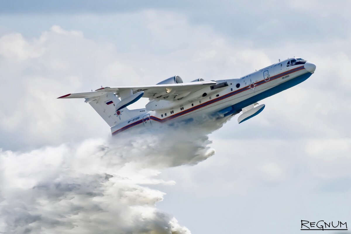    Многоцелевой самолет-амфибия Бе-200ЧС Дарья Антонова © ИА Регнум
