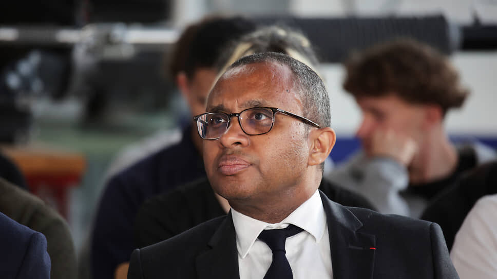 Фото: Thibaud Moritz / Pool / AP📷Бывший министр образования Франции Пап Ндиайе