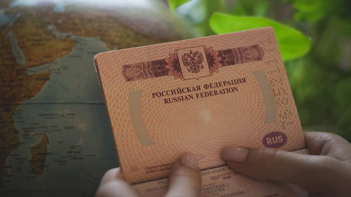     Правила изъятия загранпаспортов у должников и банкротов появятся до конца 2023 года, сообщают федеральные СМИ.