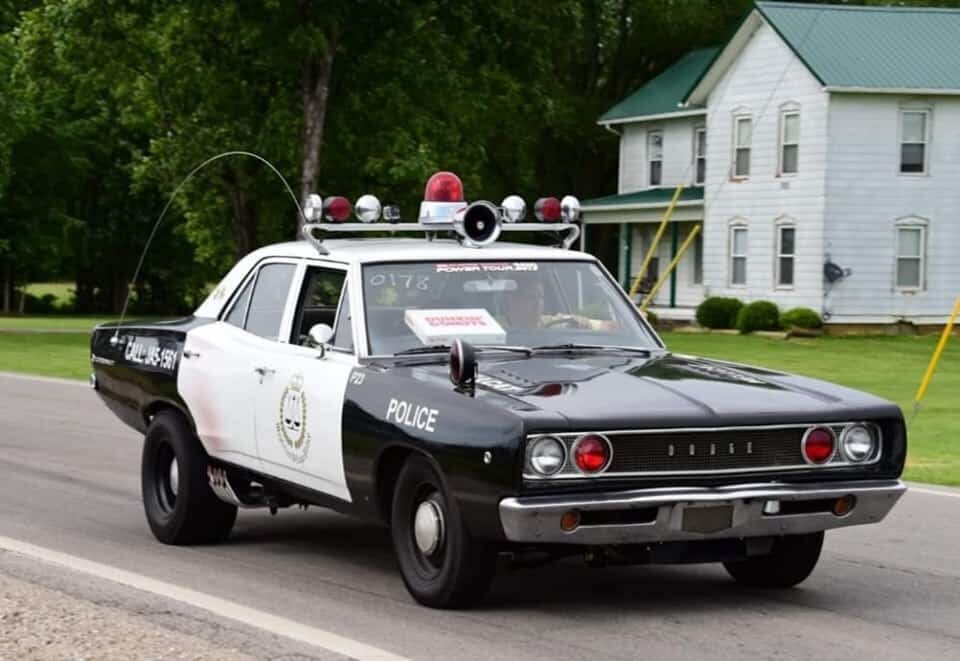 Полицейская 18. Police car dodge Coronet. The Hellcats 1968. Hellcat Police. 1989 Dodge cop.