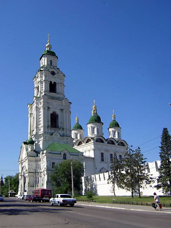  Астрахань. Кремль. Кафедральный собор Успения Пресвятой Богородицы с Пречистенской надвратной колокольней