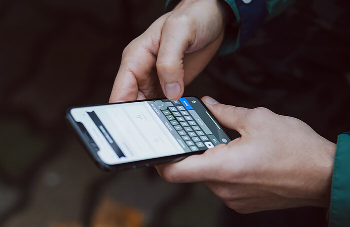    unsplash.com