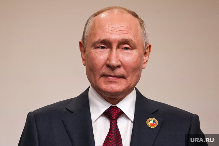    Владимир Путин поздравил челябинскую семью с рождением дочери