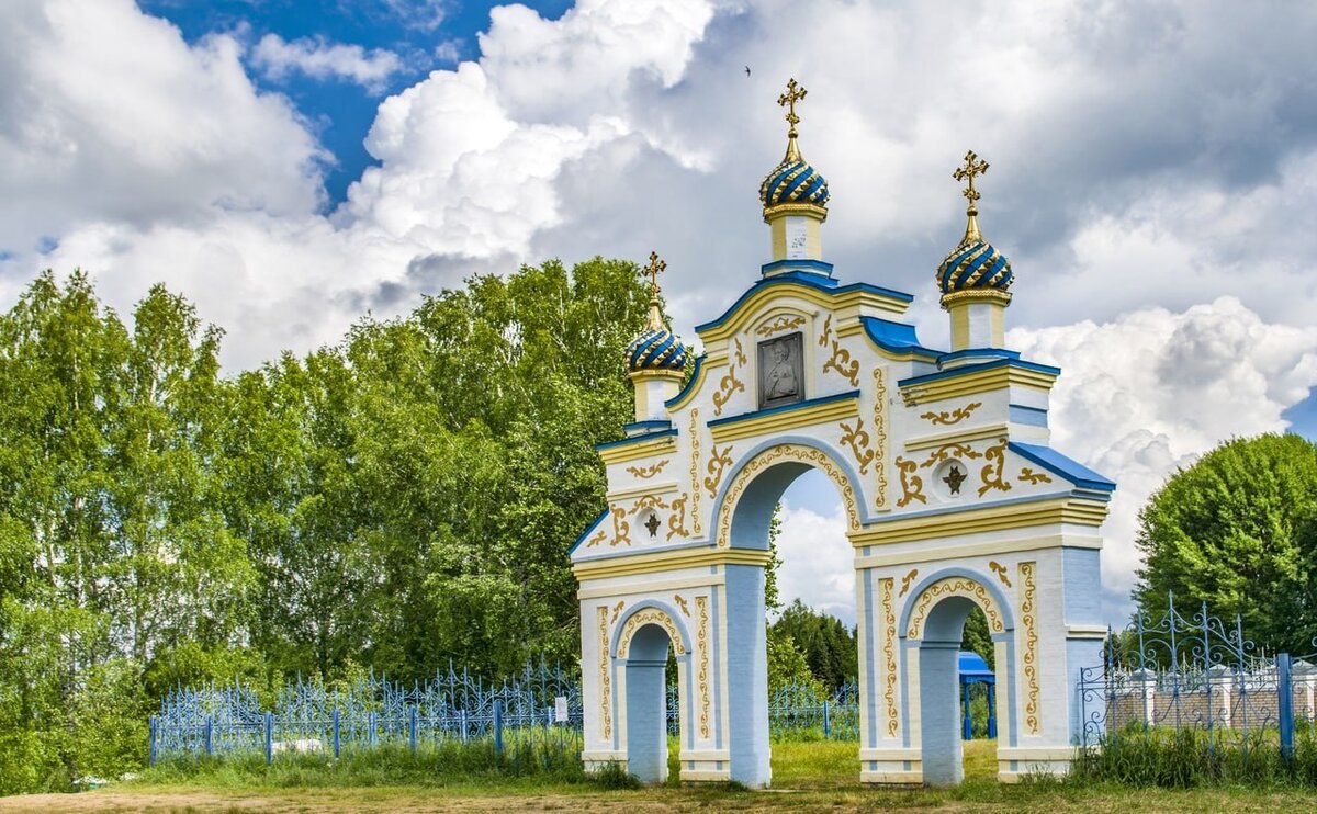 Село Горохово - чудесный храм посреди леса | Забытый уголок России | Дзен