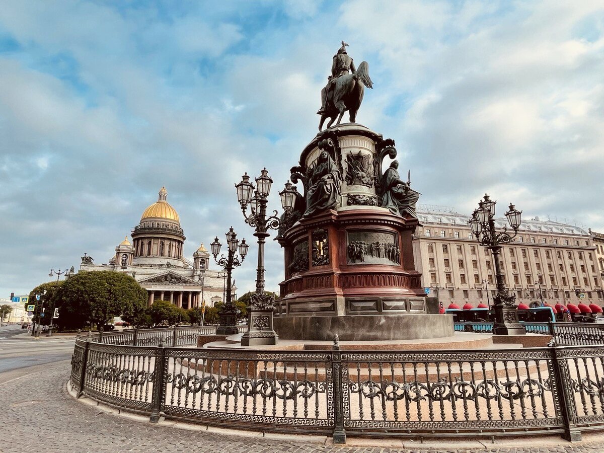 Перекрытие улиц в Петербурге 05 - 06 августа 2023: Полумарафон, съемки фильмов, триатлон 