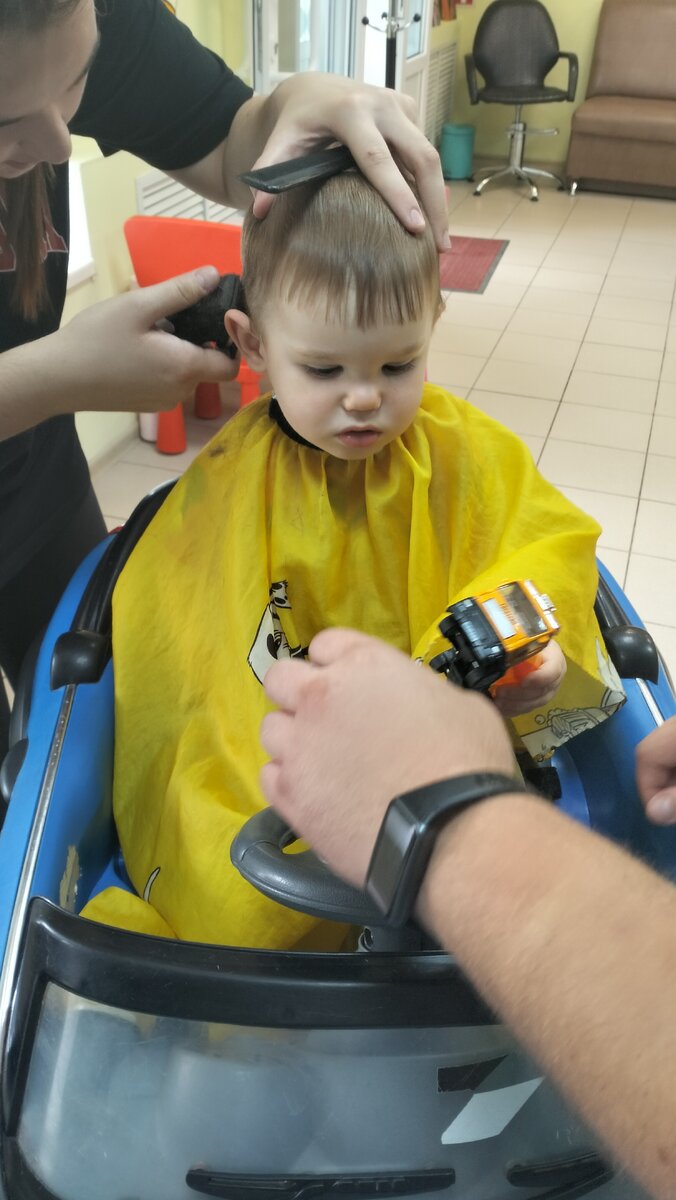 Стрижка только начата😁