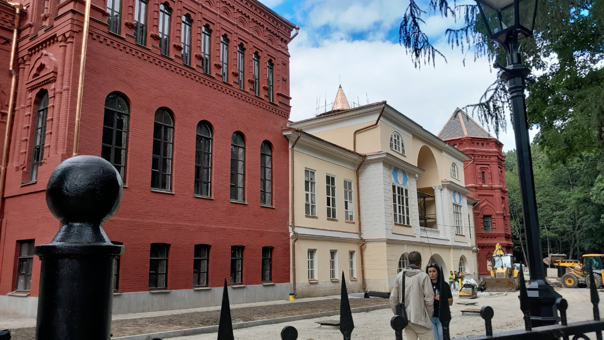 фото автора, усадьба  Покровское-Стрешнево
