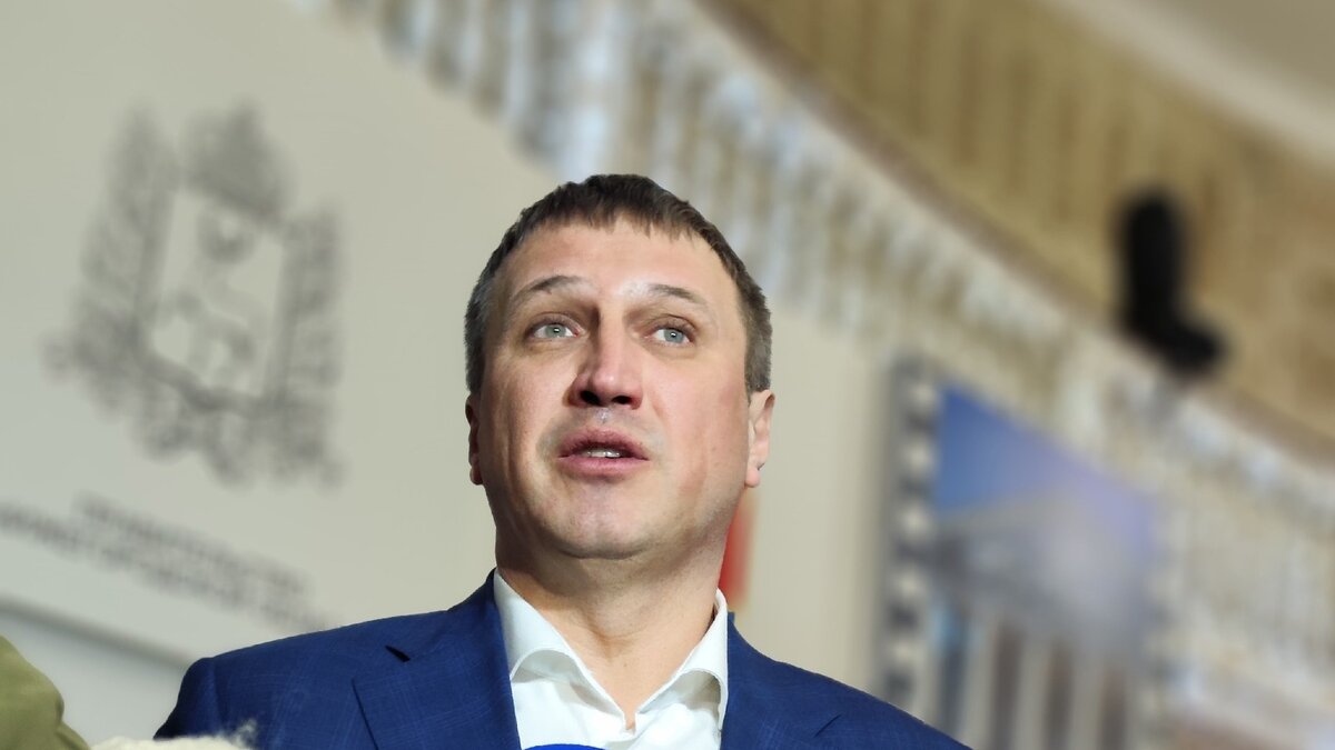     Глава Дзержинска Иван Носков не планирует покидать свой пост. Об этом он написал на своей странице в соцсети.