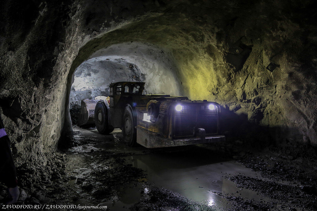 Подземные и открытые горные работы. Подземные горные работы. Подземная разработка месторождений. Добыча полезных ископаемых. Добыча полезных ископаемых.