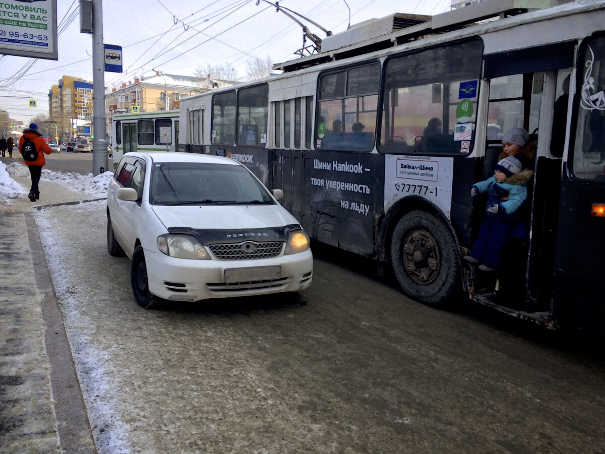 Карманы в городе, если разобраться, только создают заторы, а не способствуют рассасываемости пробок.