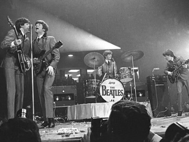 The Beatles на концерте в The Washington Coliseum, 1964