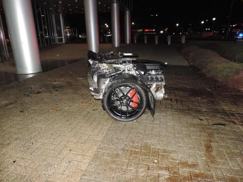 Это то, что осталось от зада, а на заглавном фото показана передняя часть 