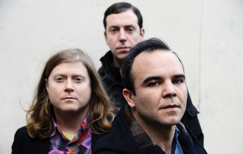 Группа Future Islands — №8 по рейтингу популярности BiRank. Фото Phil Knott. Источник https://www.metroweekly.com/2017/04/future-islands-far-field-review/ 