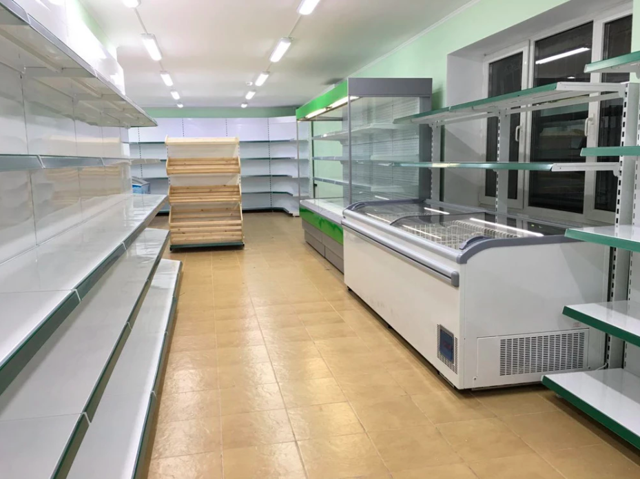 Стеллажи помогут правильно использовать пространство и оптимально разместить продукцию в магазине.