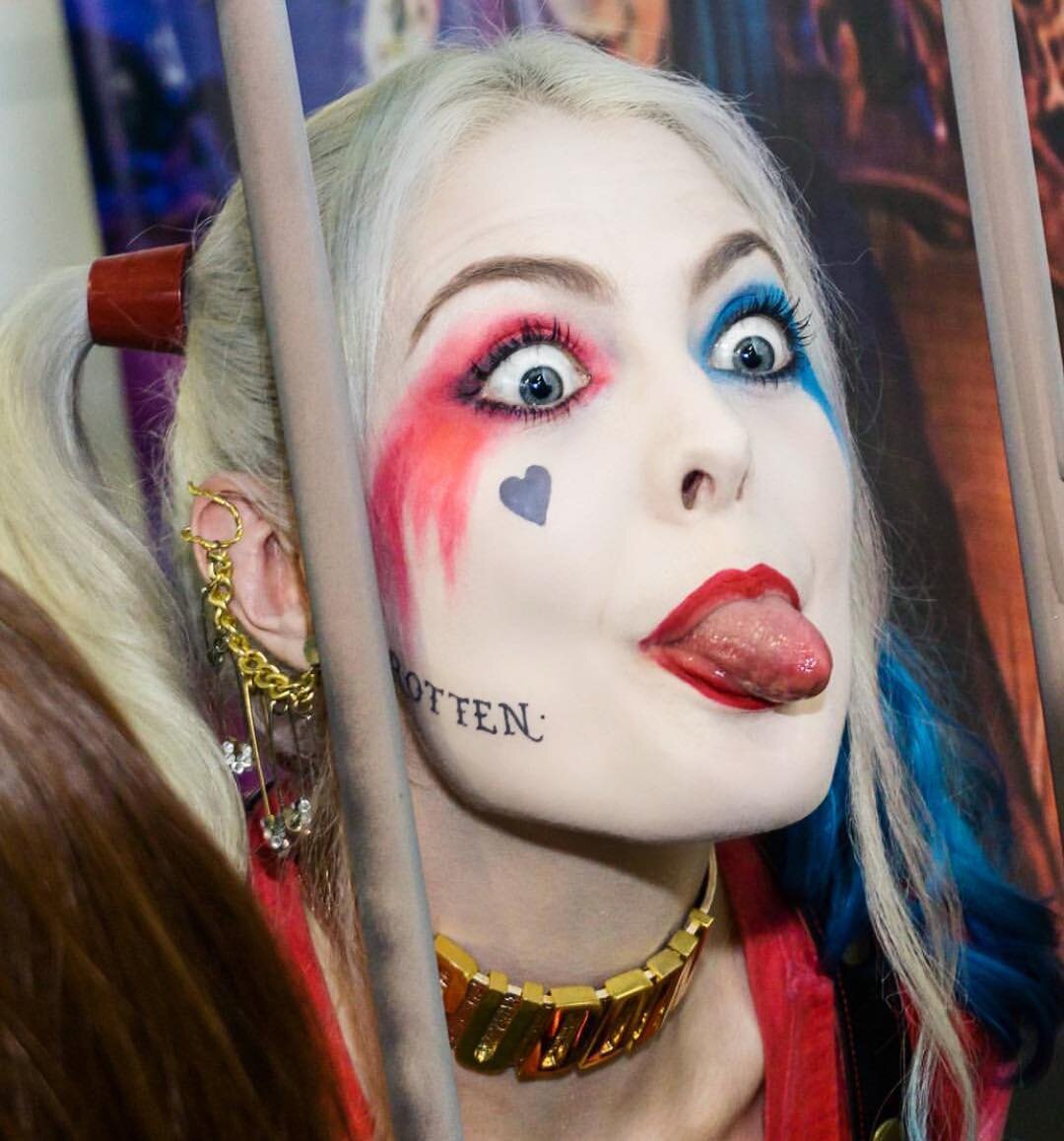 Леди Гага в образе Харли Квинн: в сети появились первые фото со съемок сиквела «Джокера»