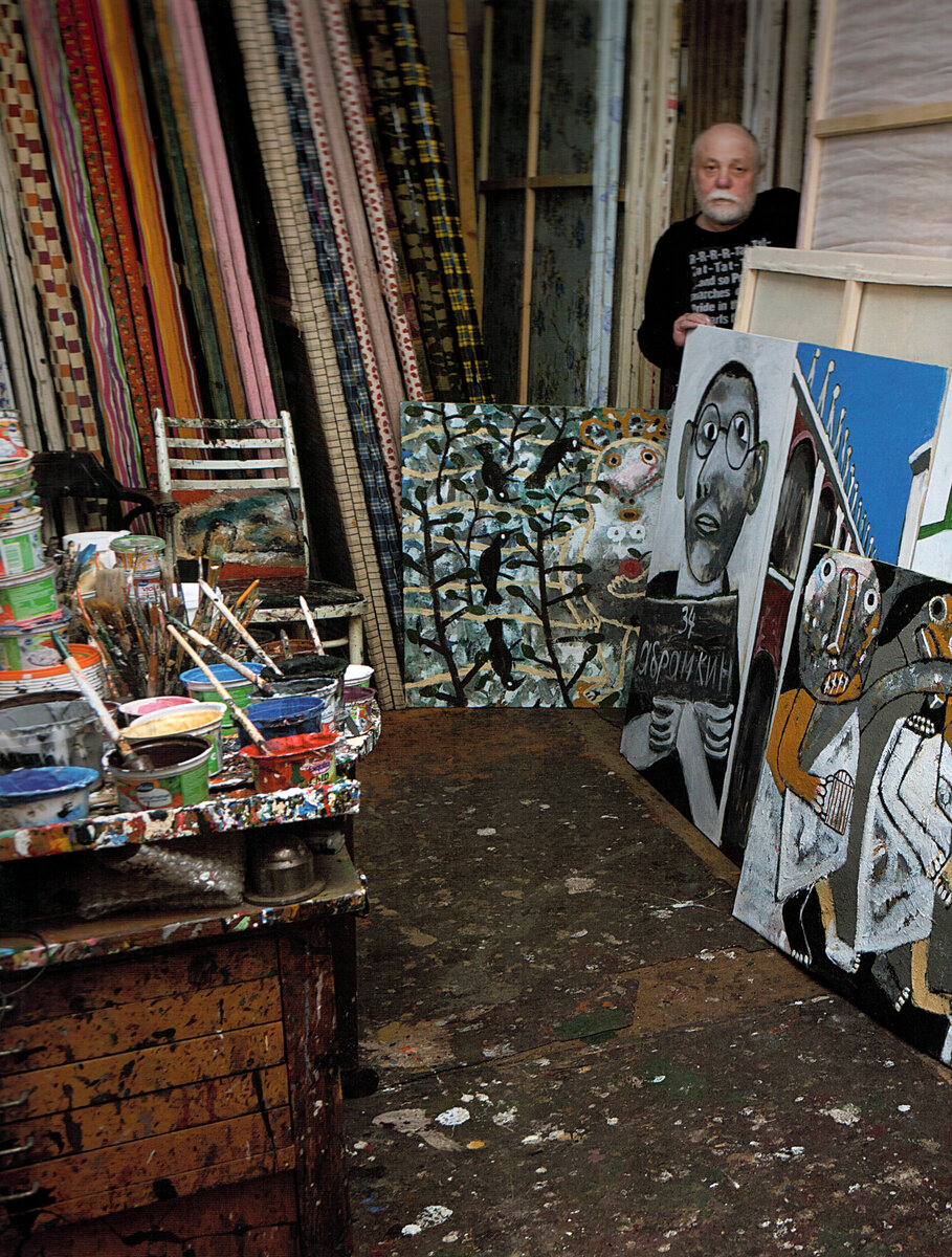 Олег Ланг в мастерской