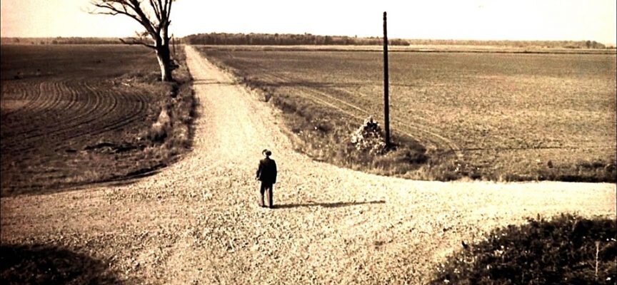 Традиционно было принято вызывать Дьявола на перекрёстке, а не где-либо ещё.