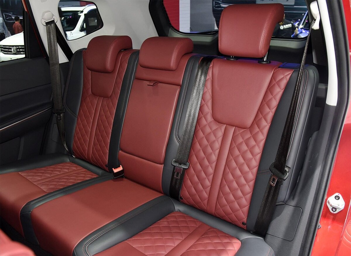 Dongfeng t5. Донг Фенг т5 2021 багажник. Dongfeng t5 EVO