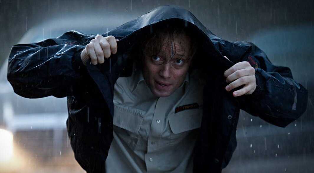 Кадр из фильма "Охотник за головами" (2011)