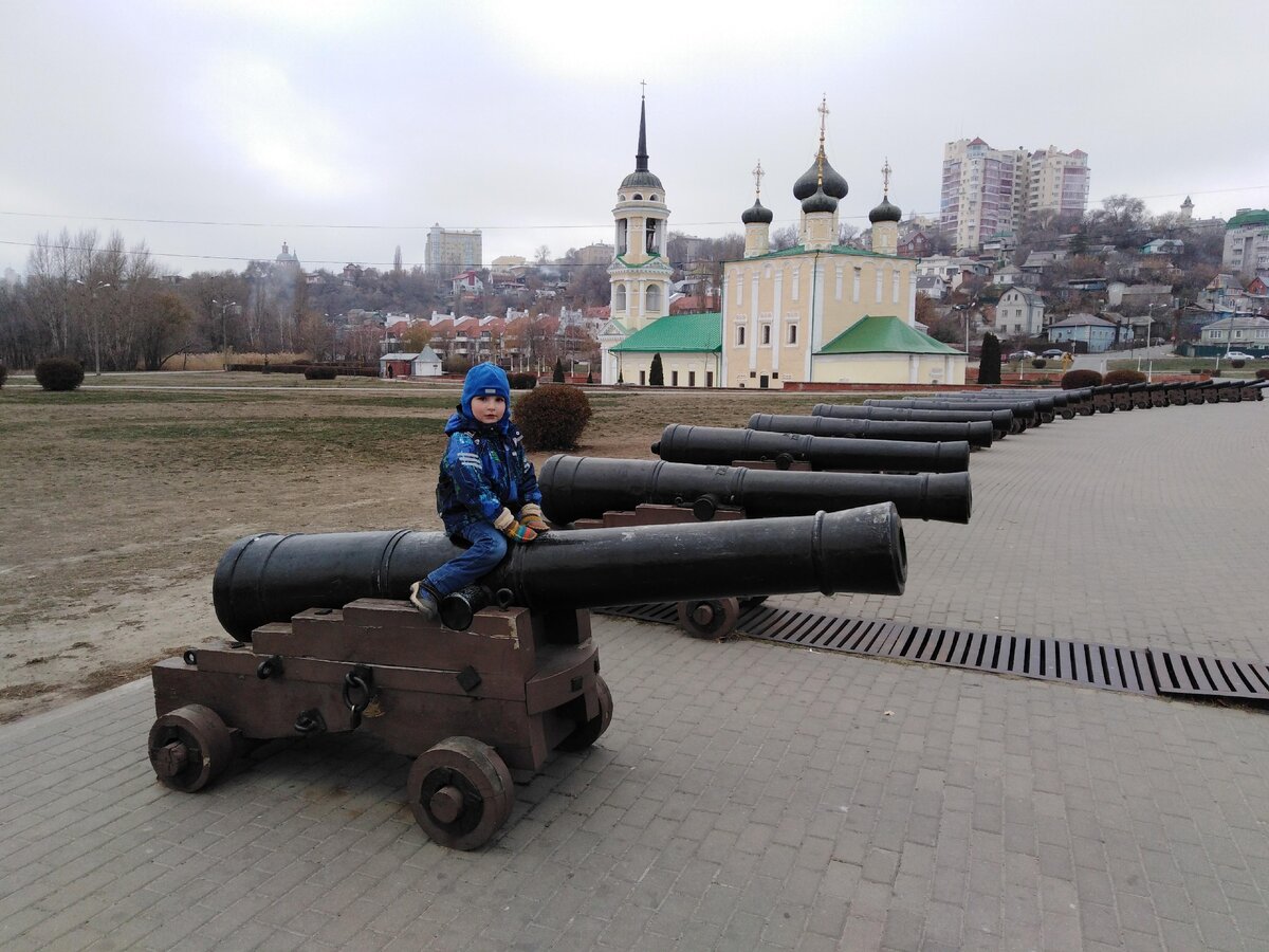 Адмиралтейская площадь