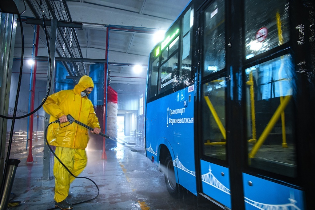В Тверской области снова тщательно дезинфицируют автобусы