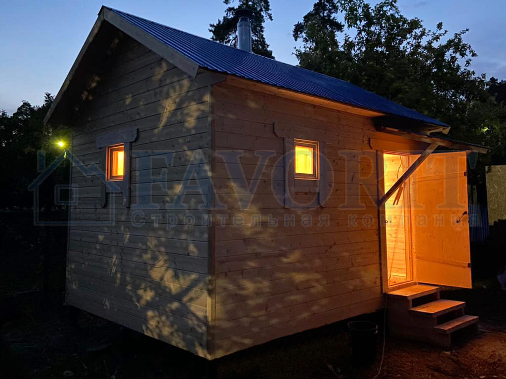 Каркасная баня 3х4 по проекту «БК-3-А», построенная компанией Фаворит в поселке Новосмолинский. 