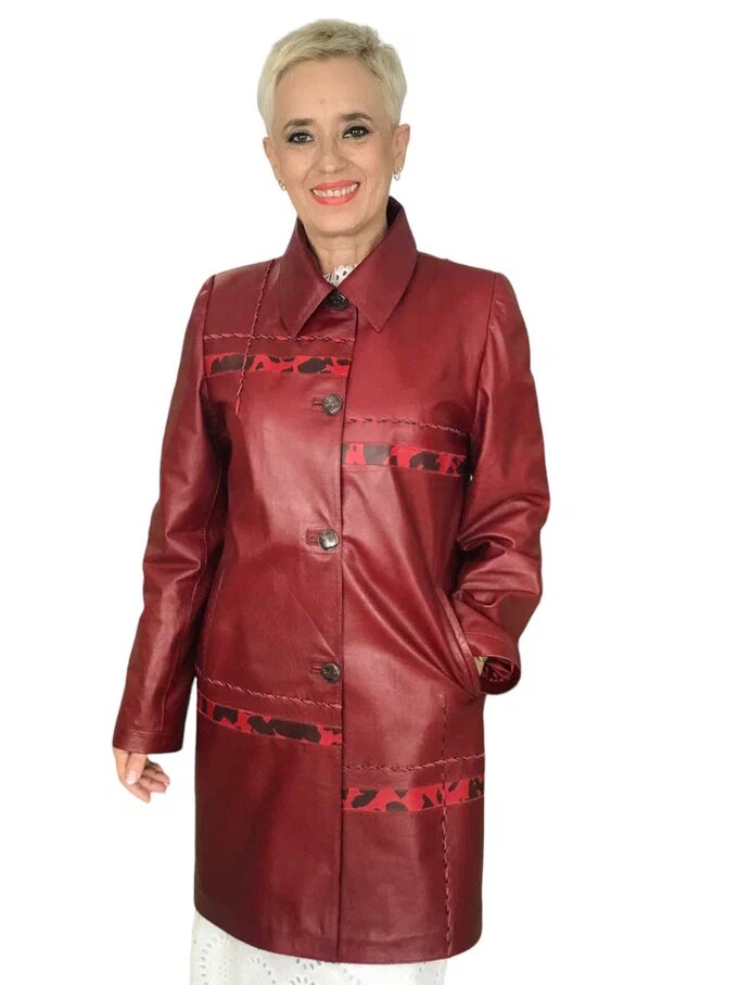 Переделка по уменьшению размера кожаной куртки. Ателье Ирины Берзиной.