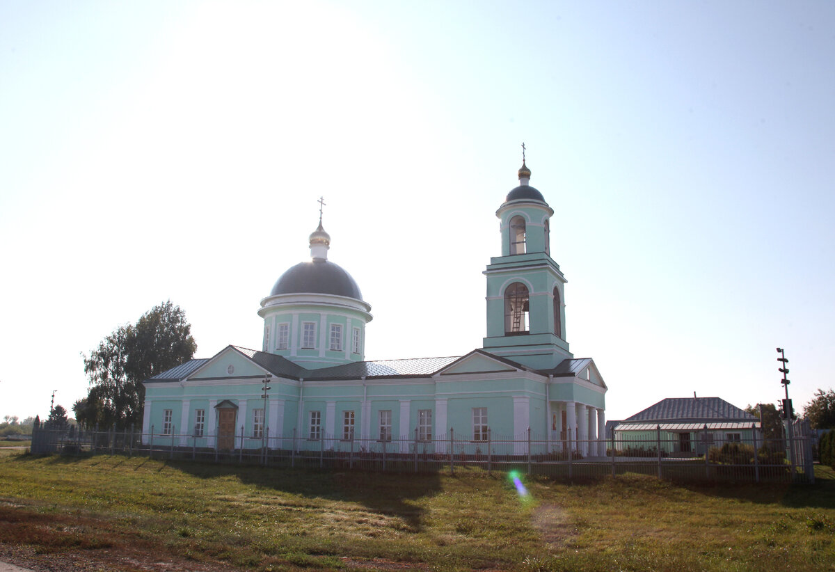 Церковь Живоначальной Троицы Карачев