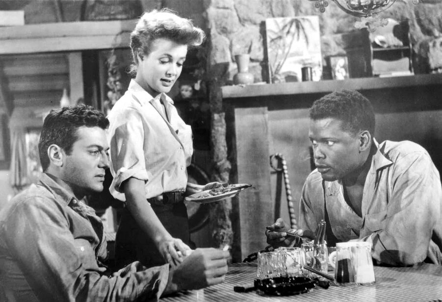 Кадр из фильма "Скованные одной цепью" (1958)