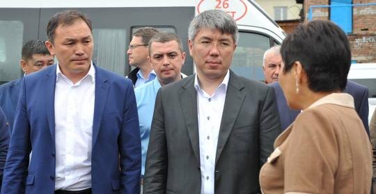 
Иван Альхеев и глава Бурятии Алексей Цыденов