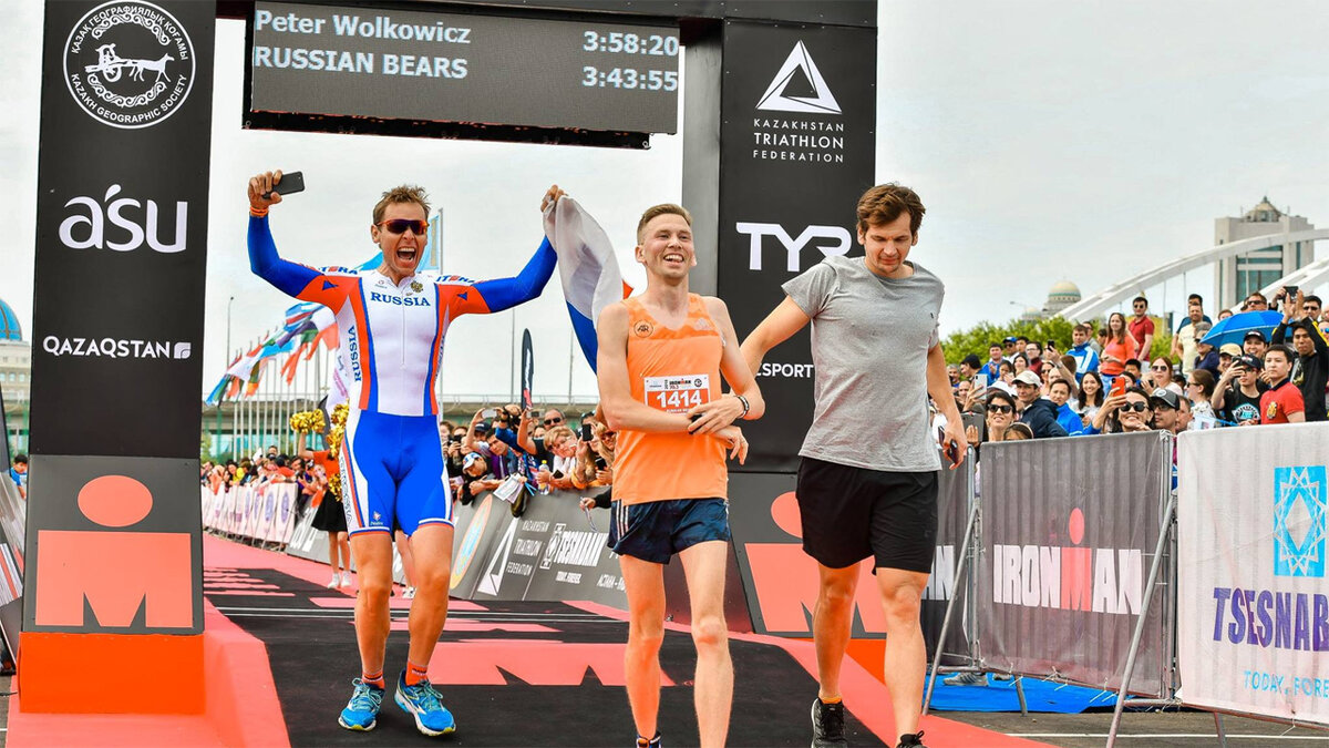 Команда Russian Bears. IRONMAN 70.3 Astana. Фото: IRONMAN 70.3 Astana on Facebook