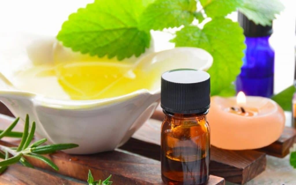 Особенности применения масла чайного дерева