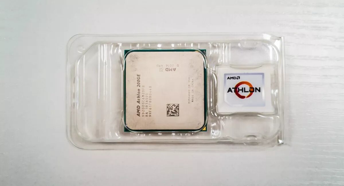 AMD Athlon 200ge.