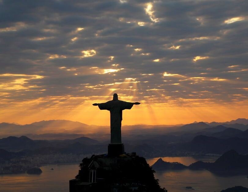 Эйтор да Силва Кошта, Поль Ландовски, Георге Леонида, Альбер Како. Статуя Христа-Искупителя