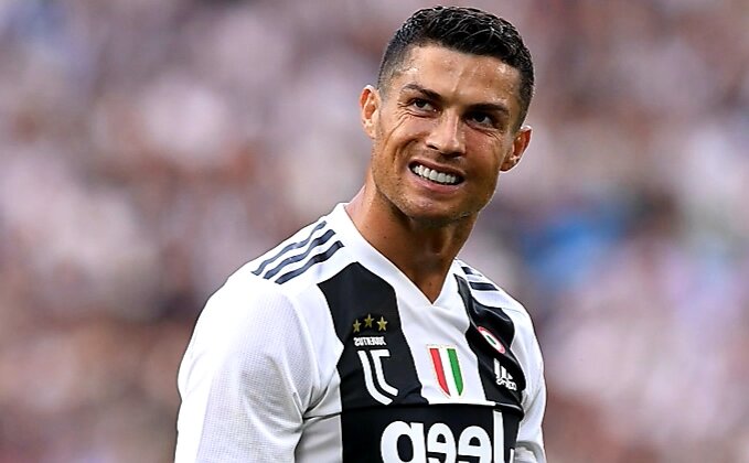 УЕФА приняла решение наказать португальца за непристойный жест во время встречи с «Атлетико Мадрид» (3: 0). А что будет в четвертьфинале Лиги чемпионов?